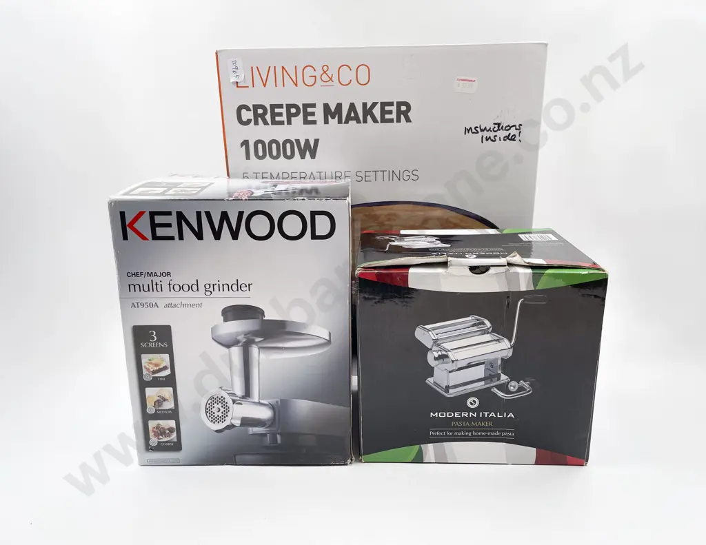 Three Boxed Kitchen Appliances incl Pasta Maker & Food Grinder Image 1++