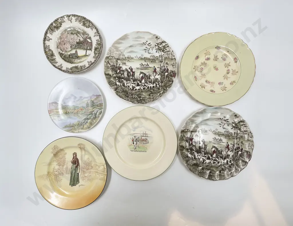 Small Quantity of Assorted Fancy China Image 1++
