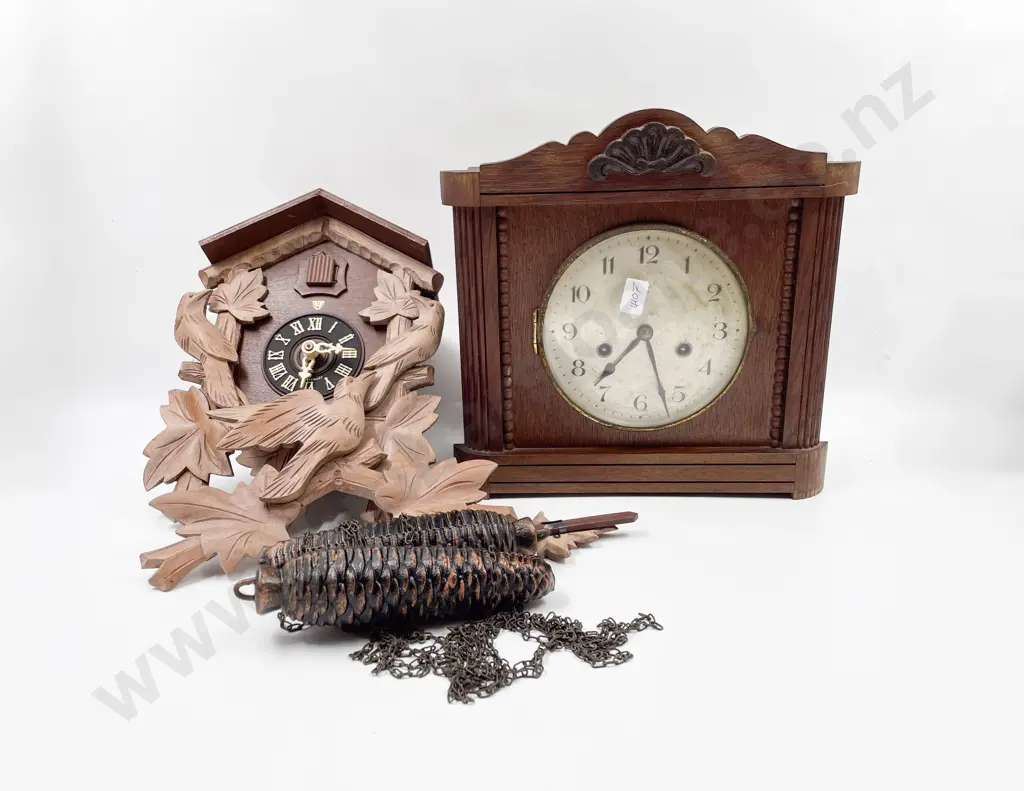 Mantle Clock & Cuckoo Clock Image 1++