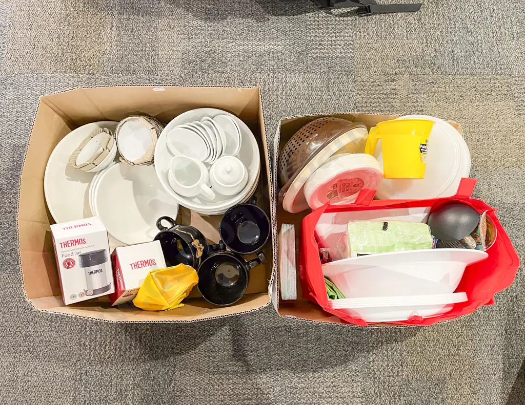Two Boxes of Assorted Kitchen Crockery etc Image 1++