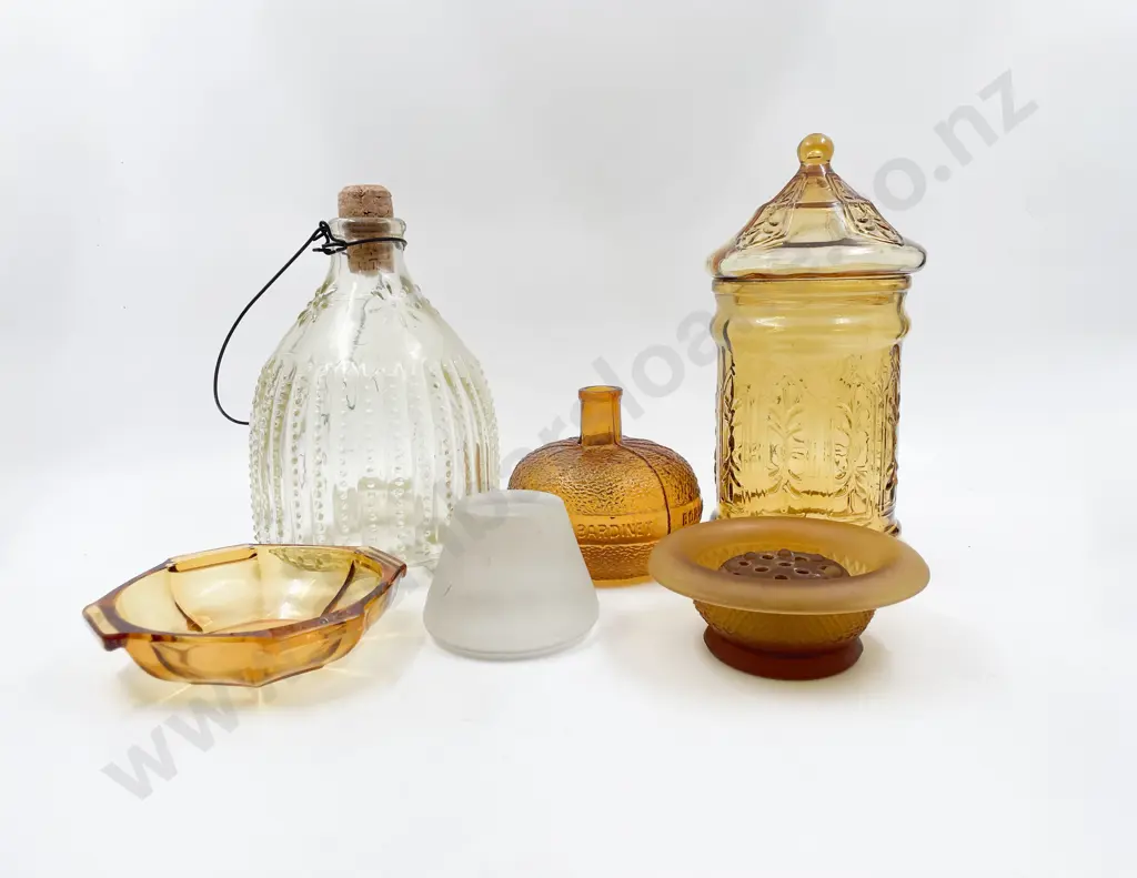 Box Quantity of Assorted Glassware etc Image 1++
