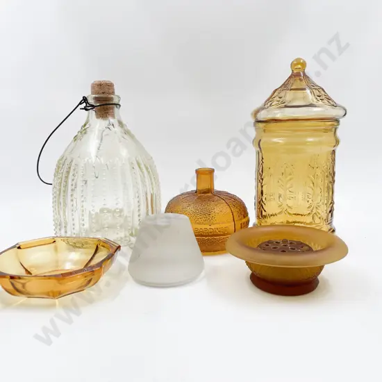 Box Quantity of Assorted Glassware etc