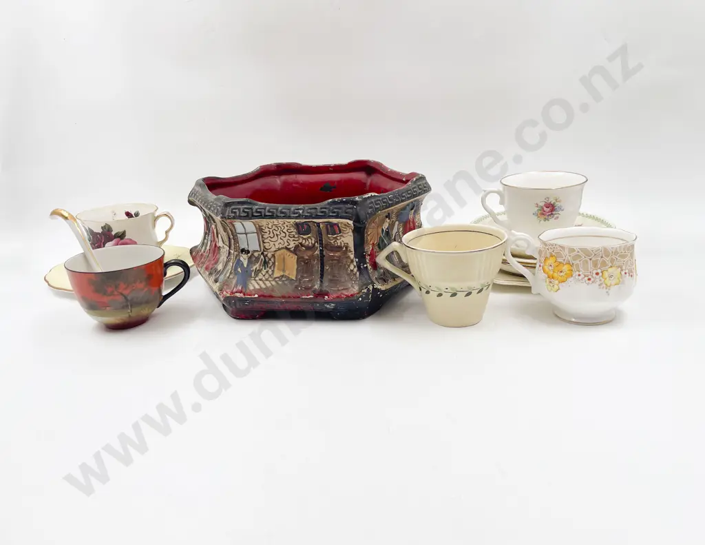 Box Quantity of Assorted China Image 1++