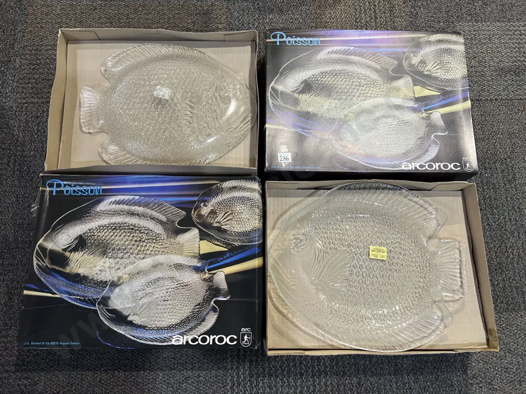 Four Boxed Sets of Acroroc Glass Fish Plates Image 1++