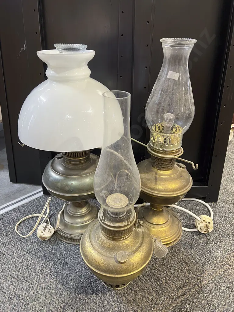 Three Assorted Kerosene Lamps etc Image 1++