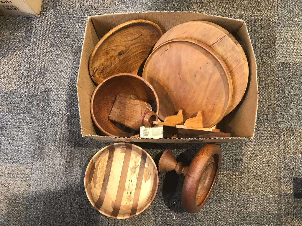 Box of Assorted Woodware Image 1++