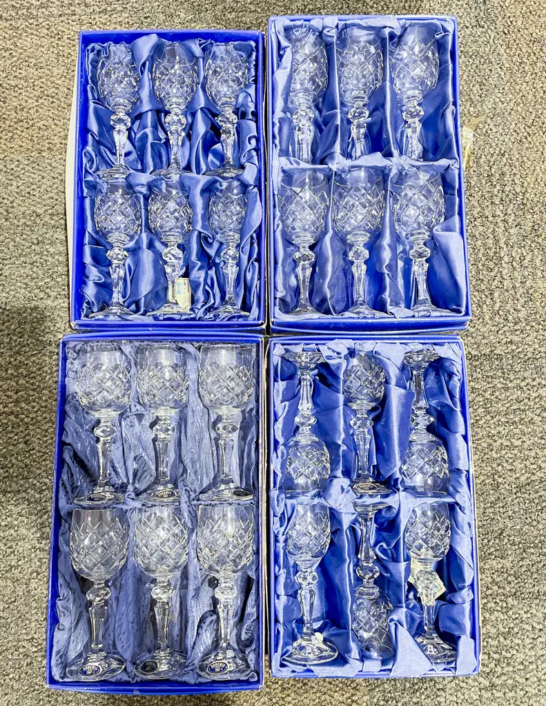 Quantity of Assorted Boxed Crystal & Glassware etc Image 1++