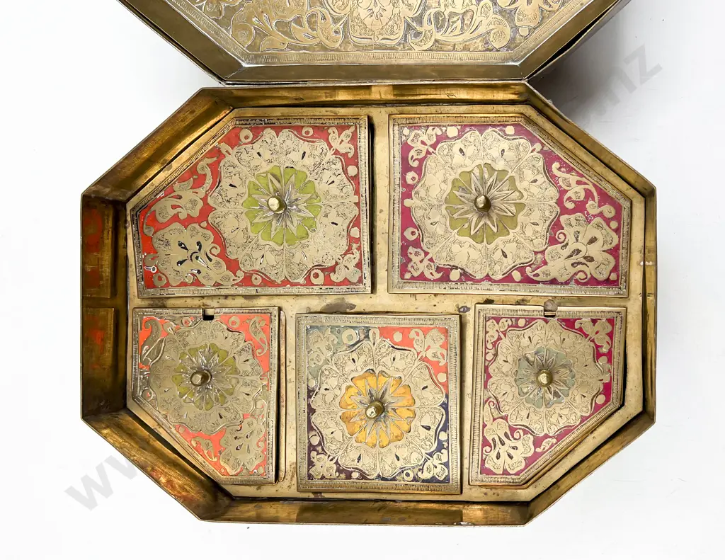 Indian Brass Paan Daan Spice Box with Fitted Interior Image 1++