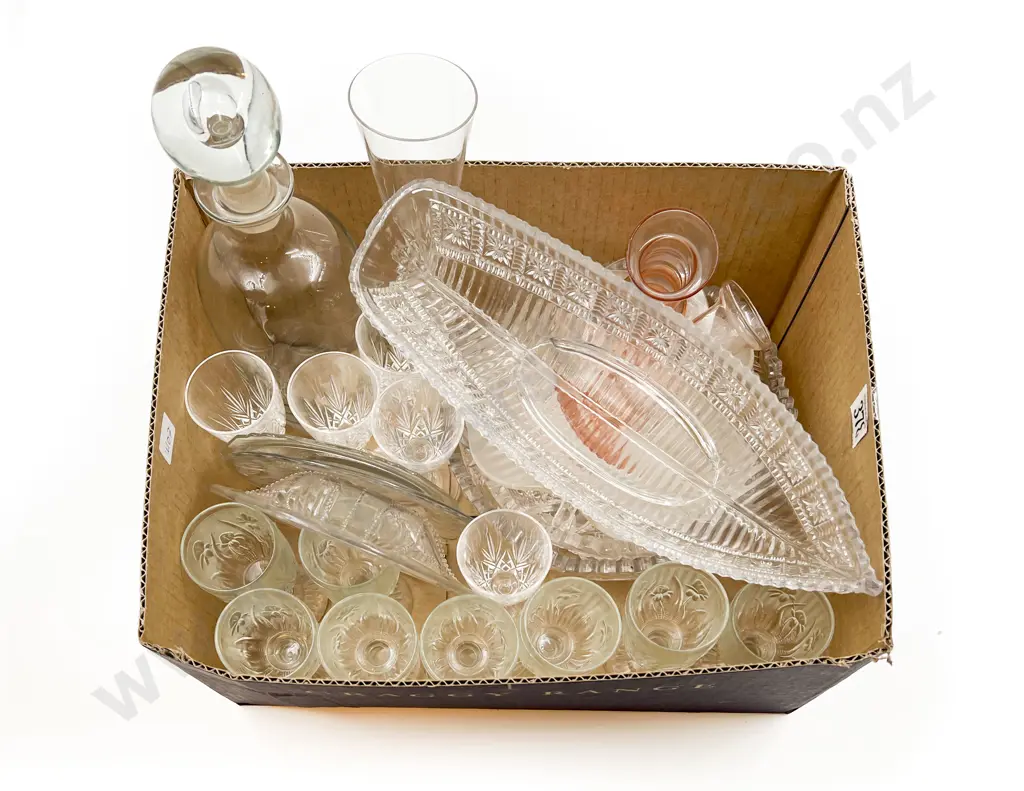 Small Quantity of Assorted Glassware etc Image 1++