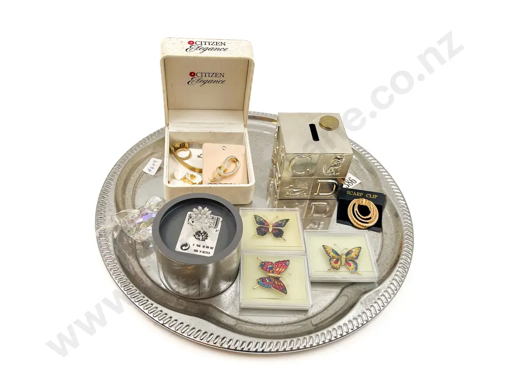 Small Quantity of Assorted Costume Jewellery together with Small Swarovski Hedghog etc Image 1++