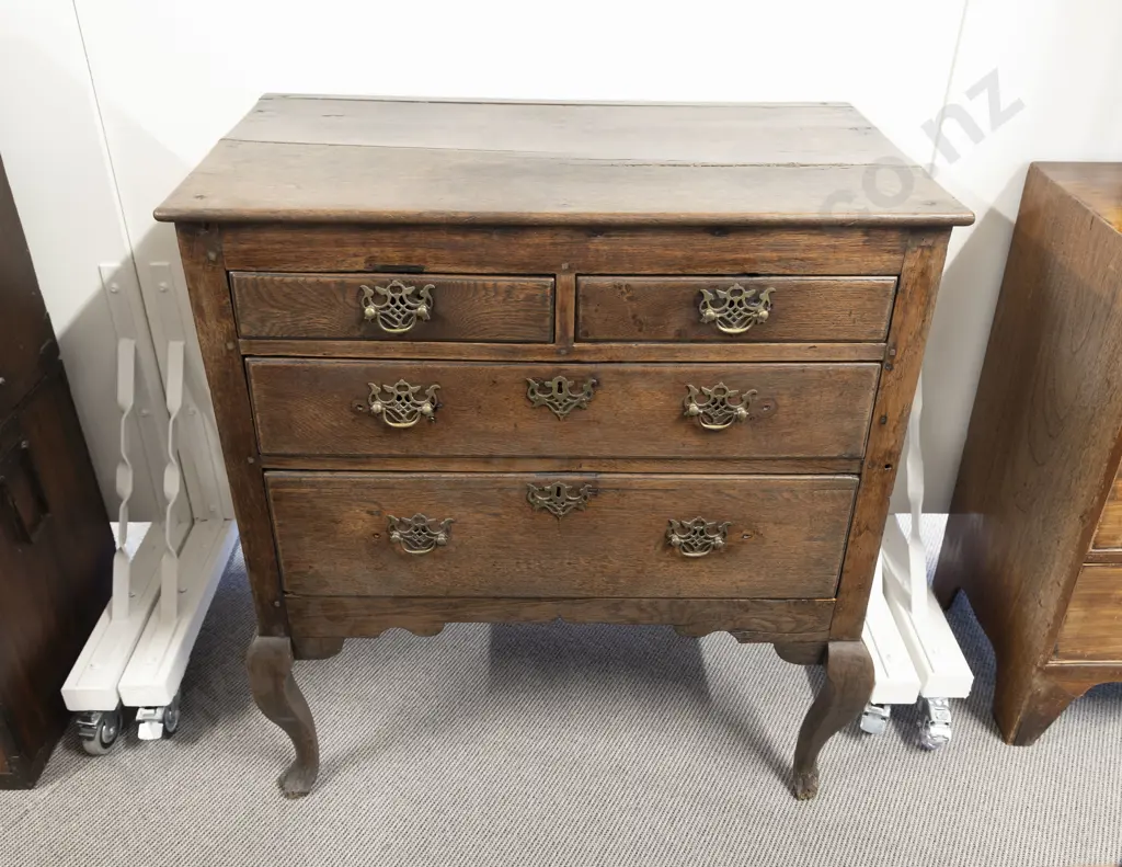 Early Geo III Oak Lowboy Image 1++