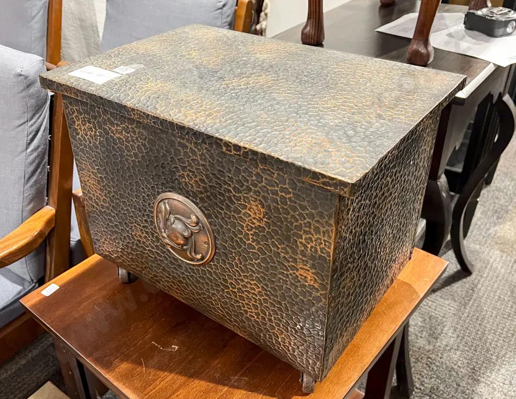 Pelted Copper Coal Box Image 1++