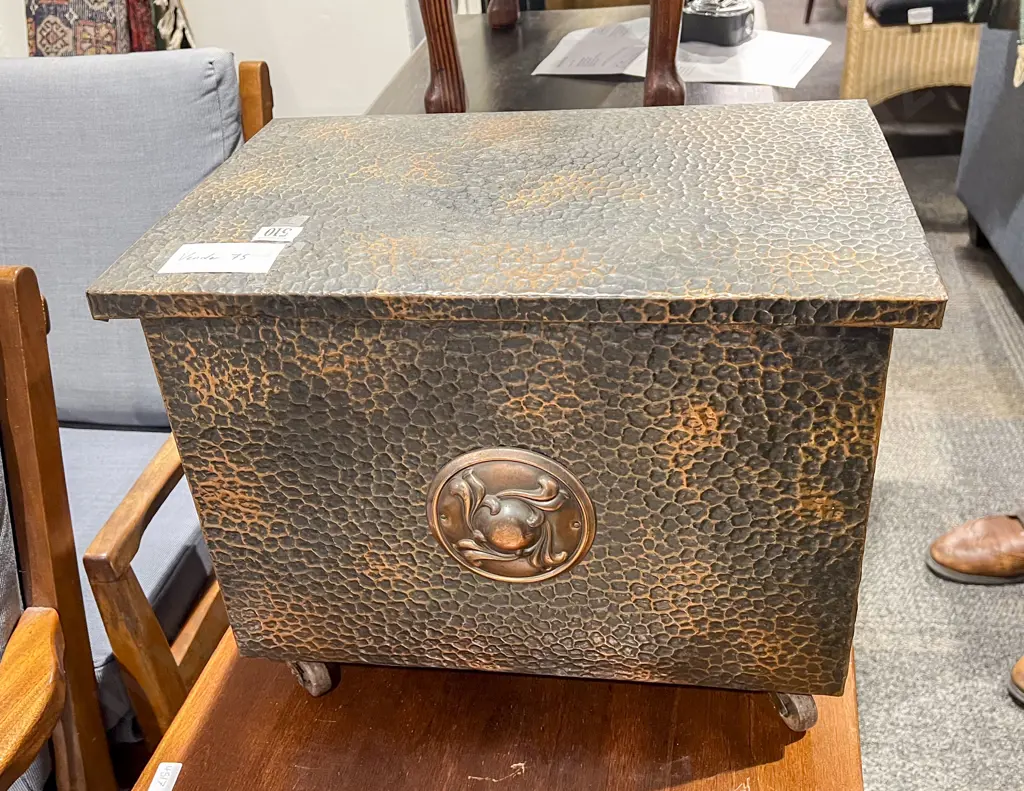 Pelted Copper Coal Box Image 1++