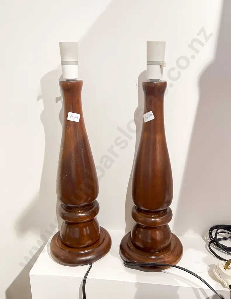 Pair of Mahogany Table Lamps Image 1++