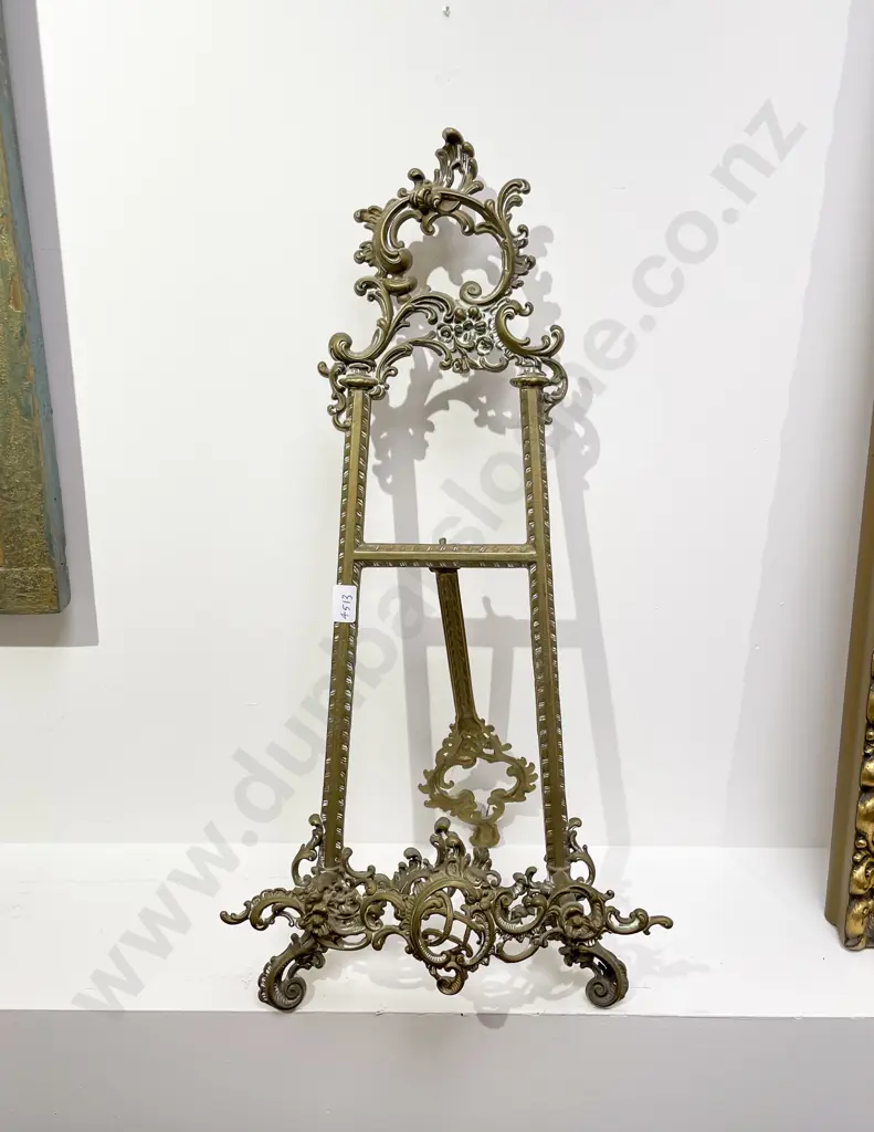Small Gilt Metal Easel Image 1++