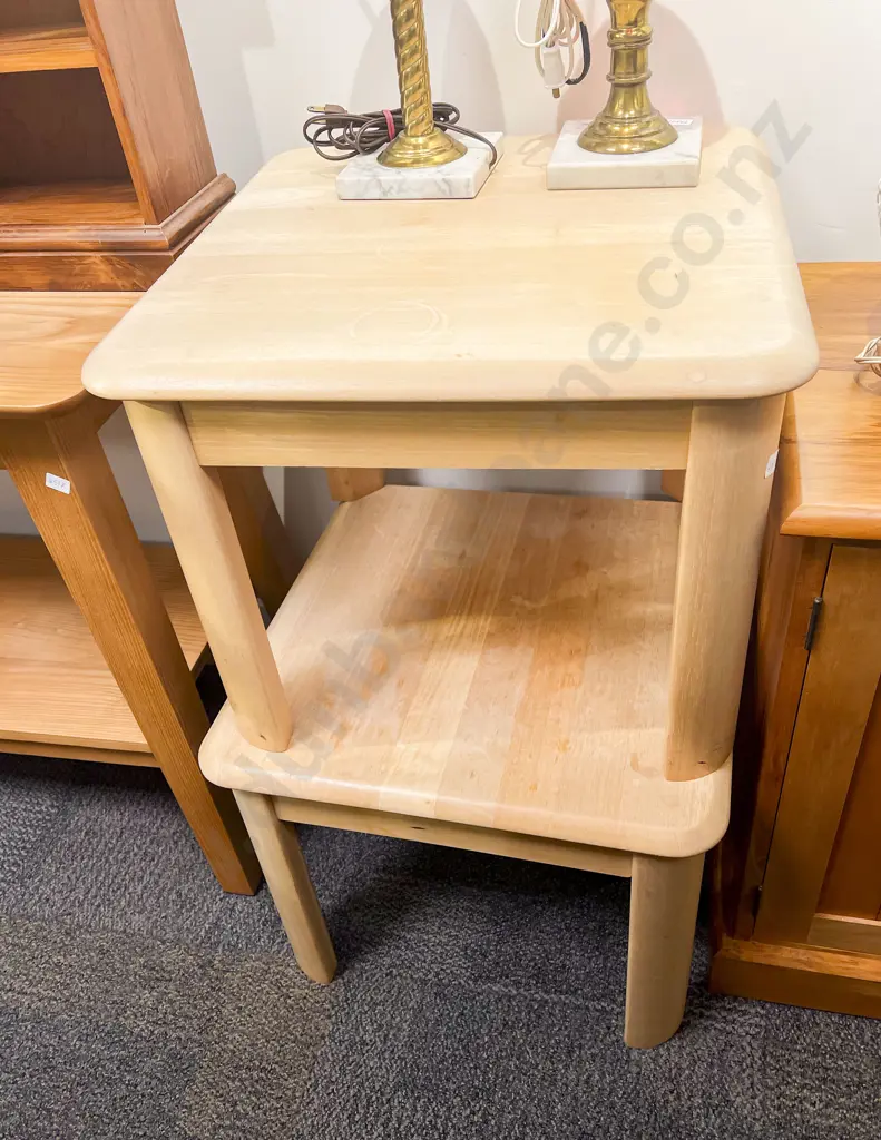 Pair of Modern Coffee Tables Image 1++