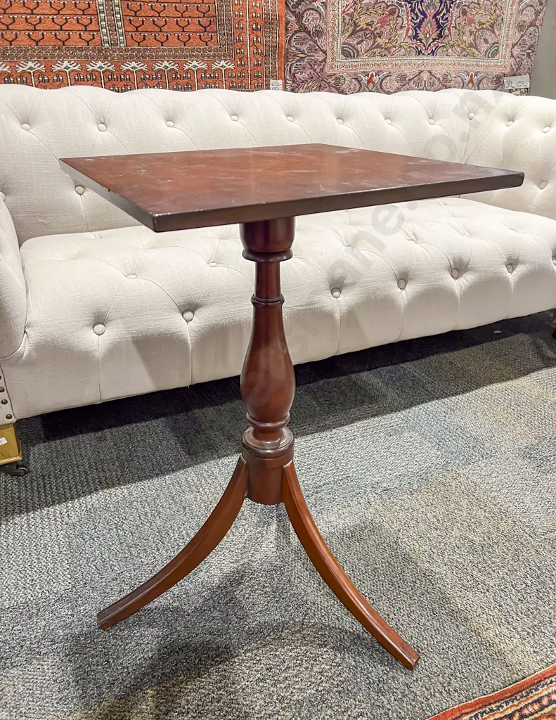 19th Century Mahogany Oblong Tripod Wine Table Image 1++