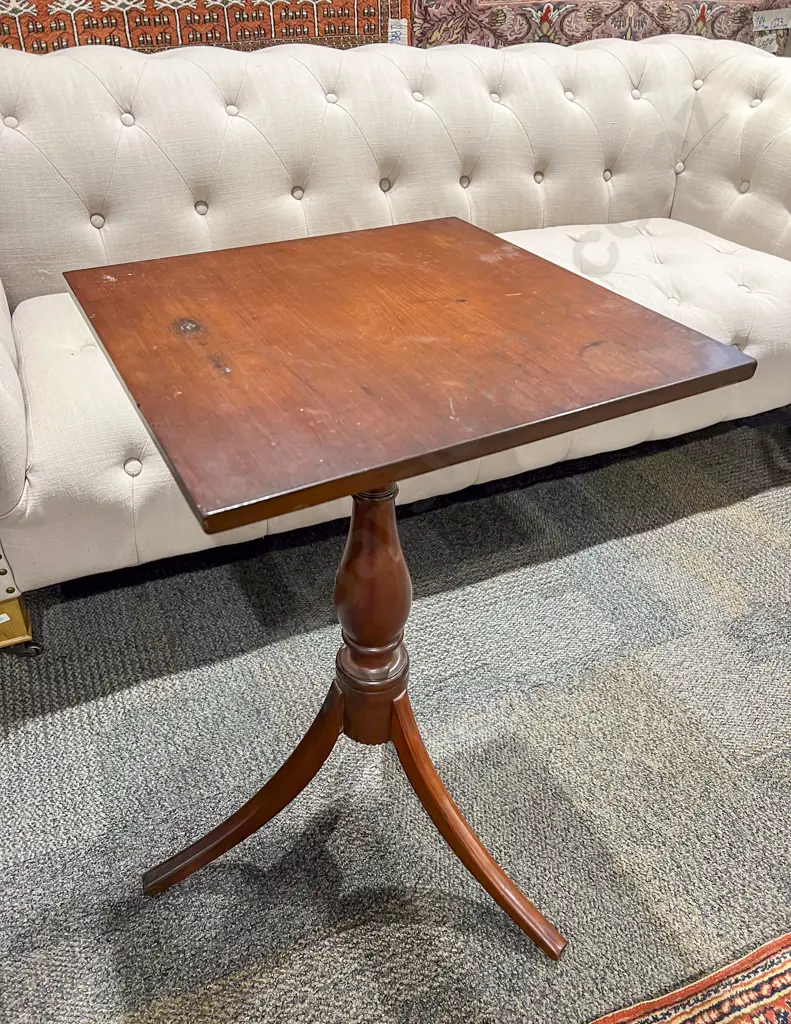 19th Century Mahogany Oblong Tripod Wine Table Image 1++
