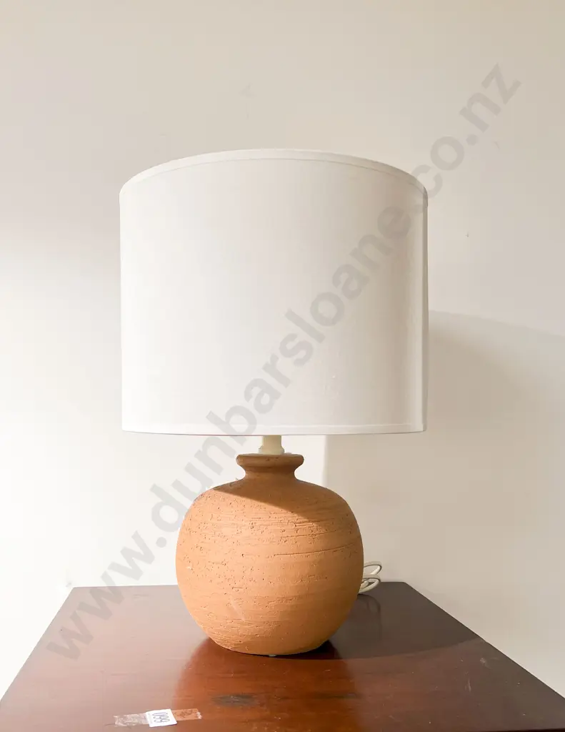 Terracotta Vase Form Table Lamp Image 1++