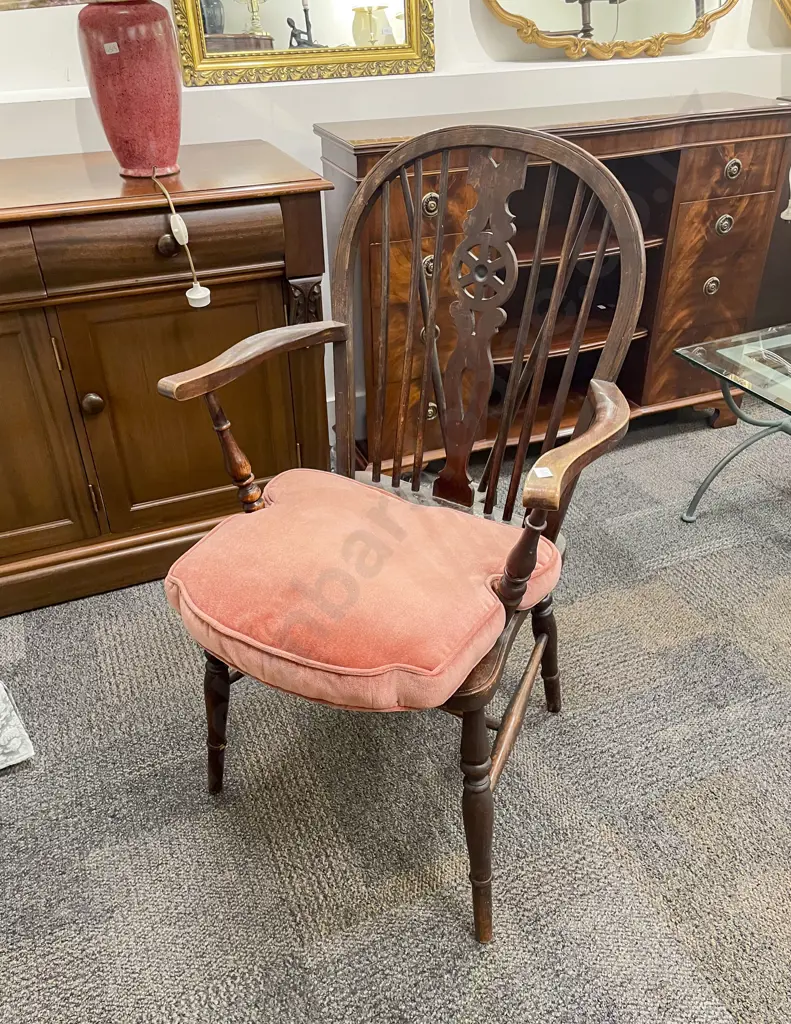 Wheelback Windsor Open Elbow Chair Image 1++