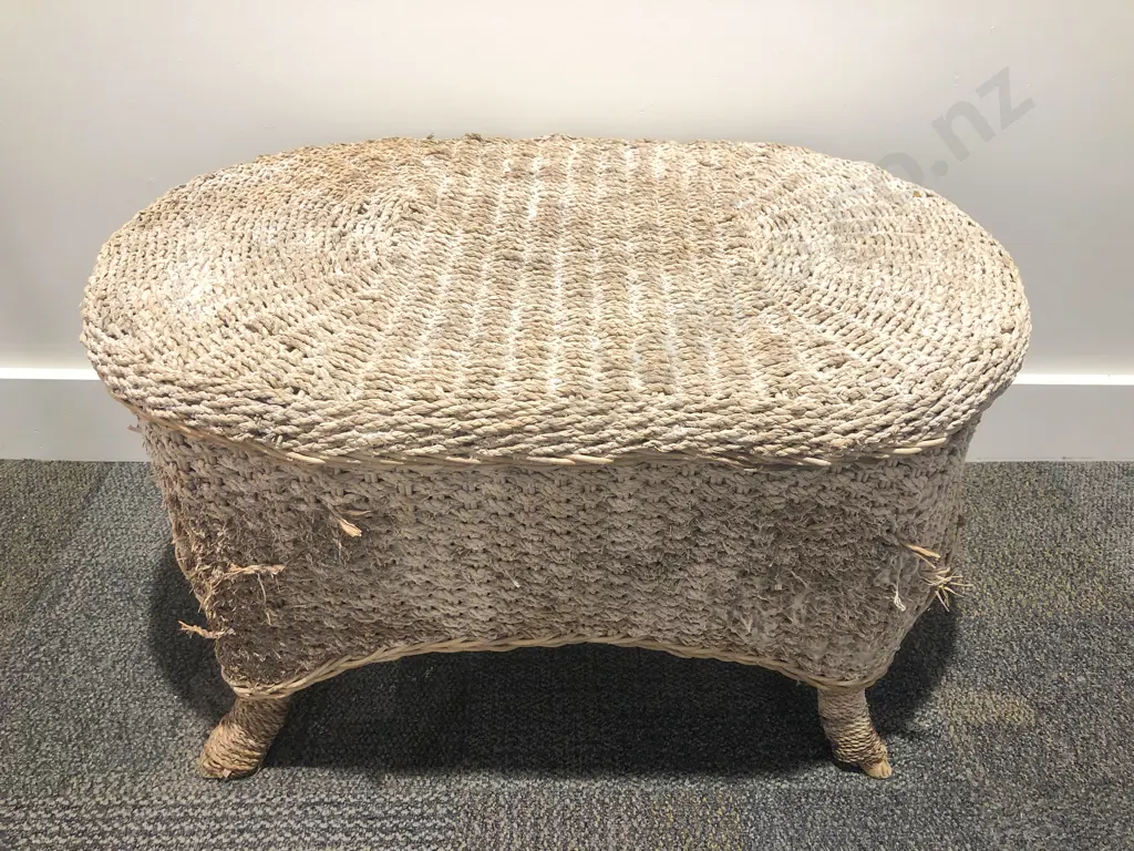 Seagrass Table Image 1++