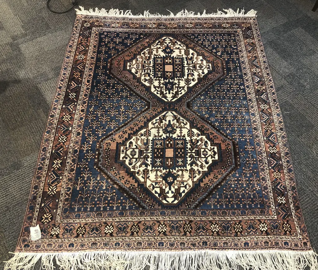 Persian Floor Rug with Row of Three Centralized Medallions Image 1++