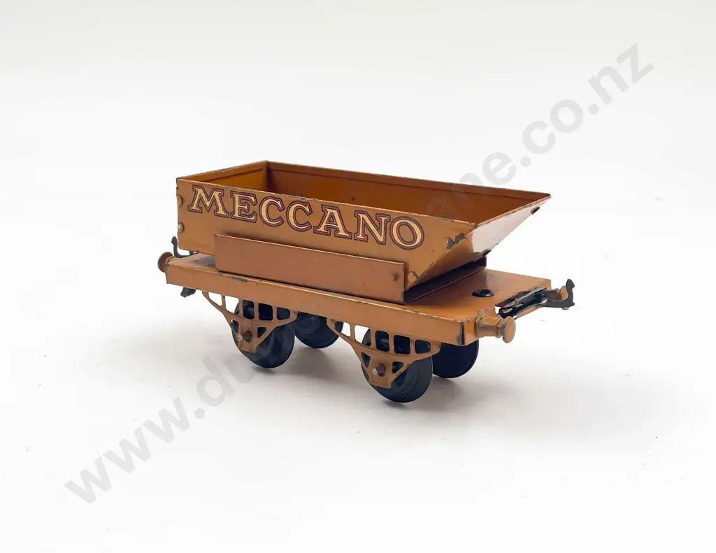 Hornby O Gauge 'Meccano' Rotary Tipping Wagon on Early Chassis Image 1++