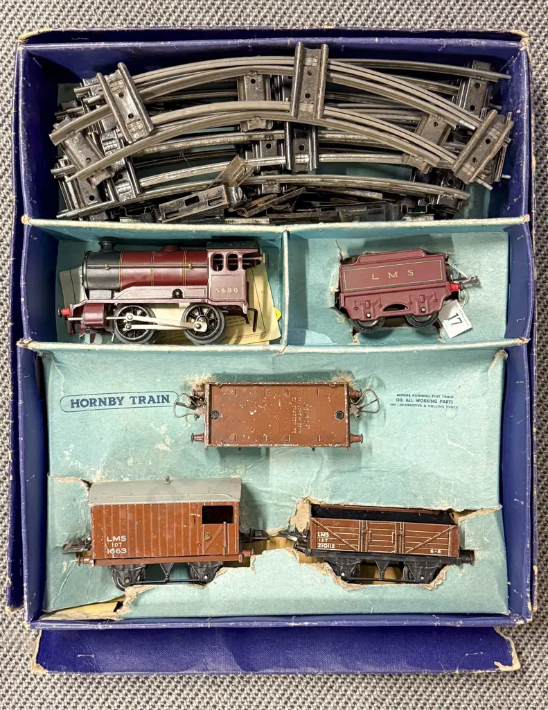 Hornby O Gauge Boxed Clockwork No601 Goods Set Image 1++