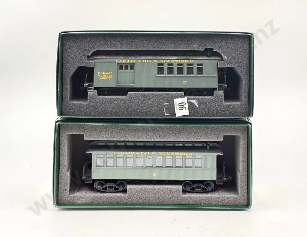 Bachmann Spectrum "On30" 26323 and 26423 Image 1++