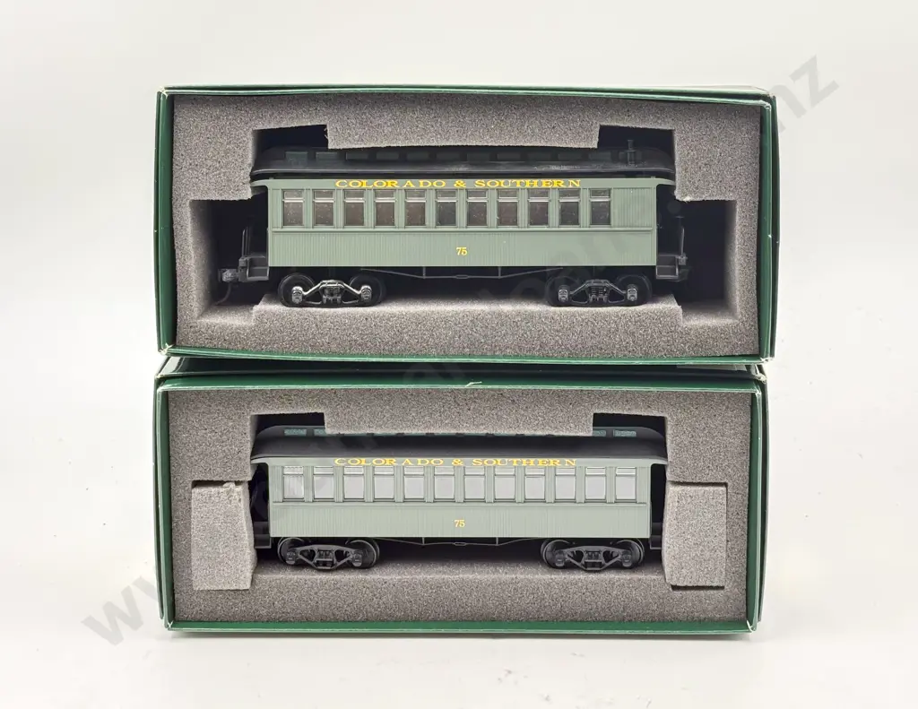 Bachmann Spectrum "On30" 26323 x2 Image 1++