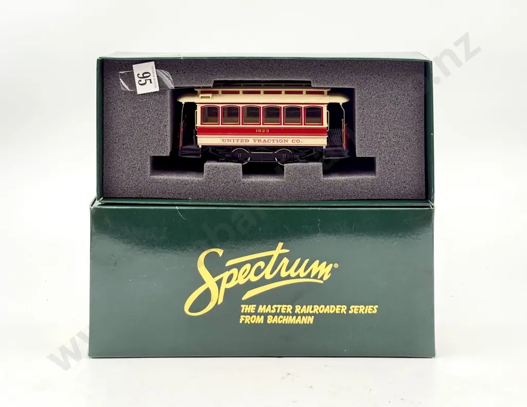 Bachmann Spectrum "On30" 25128 Image 1++