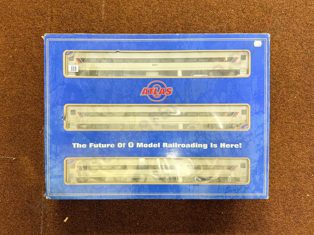 Atlas Boxed O Scale Big O Rolling Stock Comet II Commuter Car Set of Three Image 1++