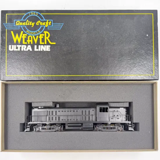 Weaver O Gauge Boxed RS-3 Diesel Locomotive 2-Rail undecorated