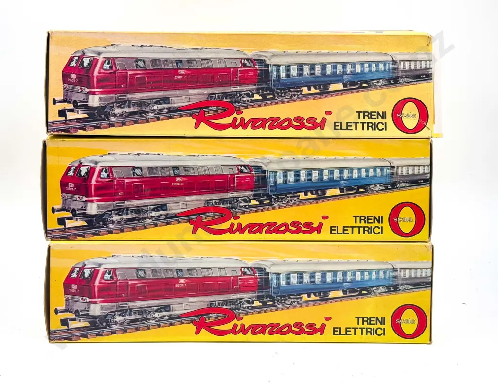 Rivarossi O Scale Part Boxed American FM Diesel Santa Fe Locomotive Two Power Units and Dummy Image 1++