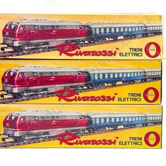 Rivarossi O Scale Part Boxed American FM Diesel Santa Fe Locomotive Two Power Units and Dummy