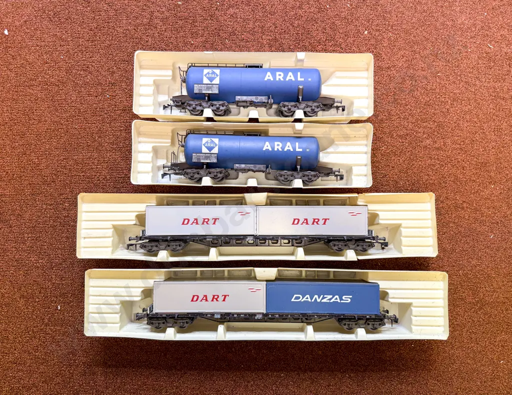 Rivarossi O Scale Boxed DB Flat Car with Containers x2 and Tank Car Aral x2 Image 1++