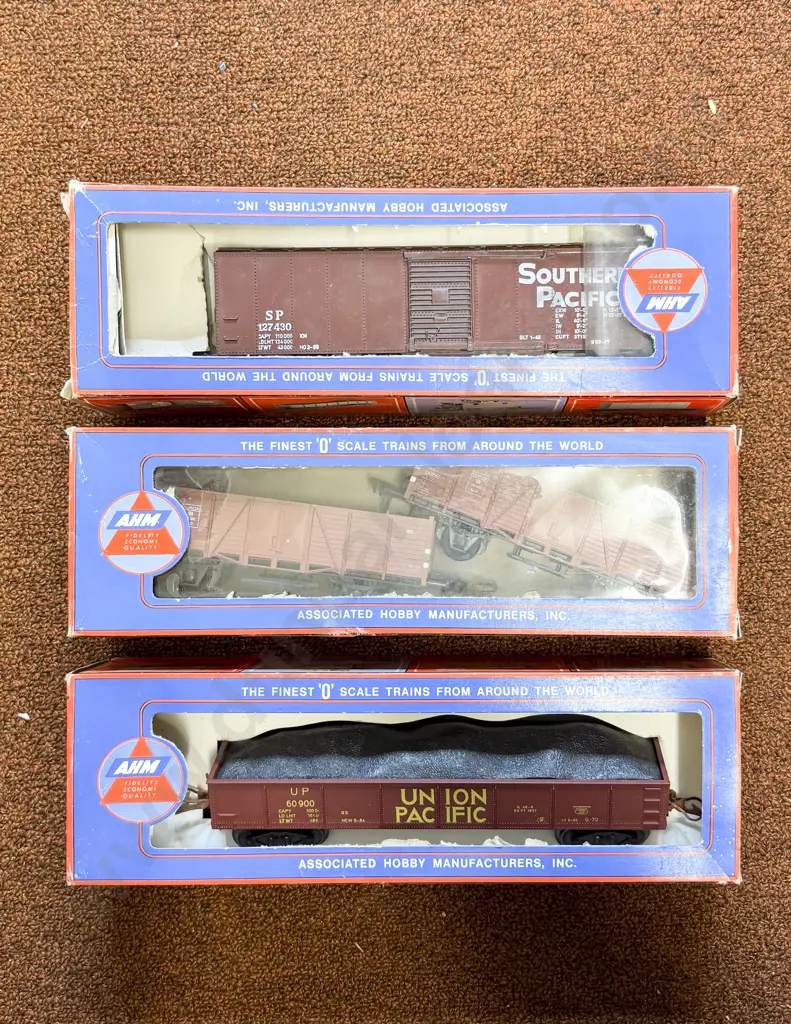 Pola Max O Scale Four Rolling Stock Wagons (boxes not matching) Image 1++