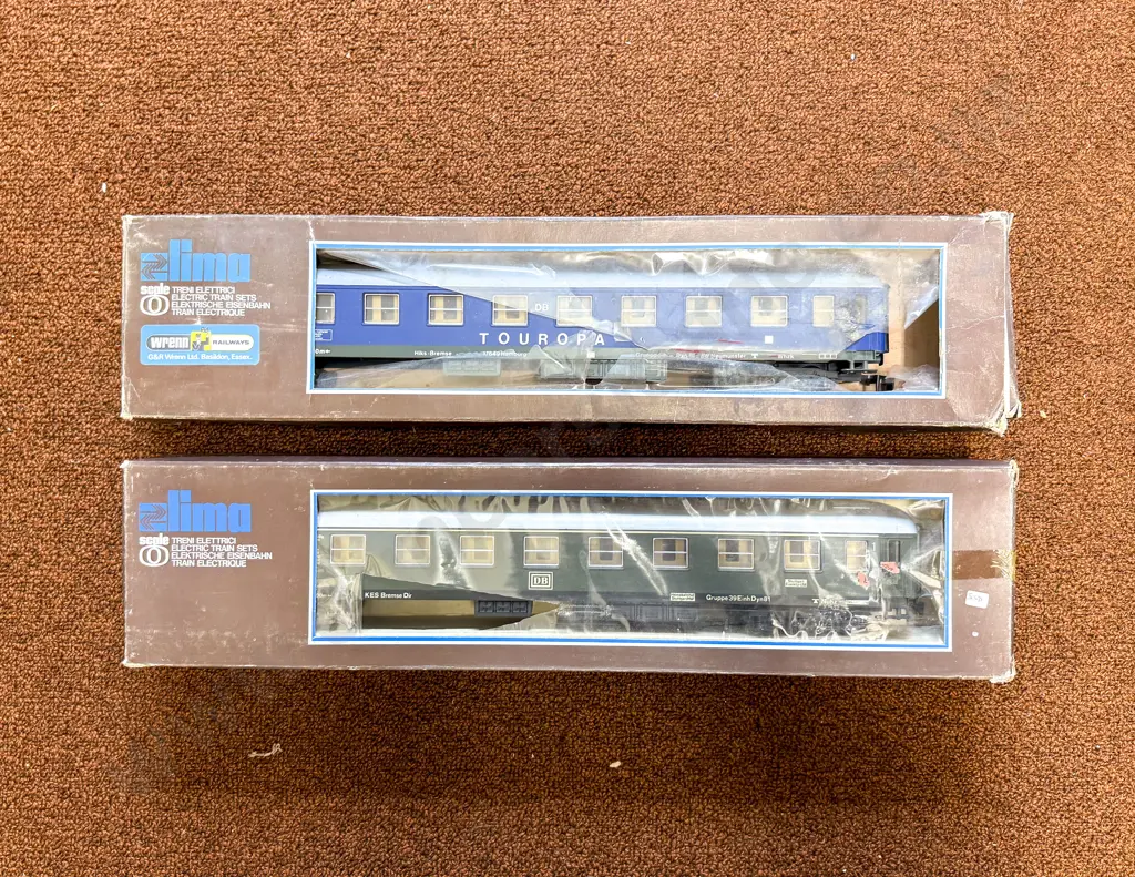 Lima O Scale Boxed DB 1st Class Express Coach and Touropa Coach Image 1++