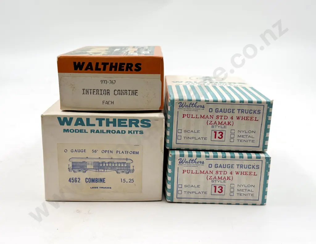 Walters O Gauge 4562 Combine Kit with Pullman Std 4 Wheel Sets x 2 & Interior Combine Image 1++