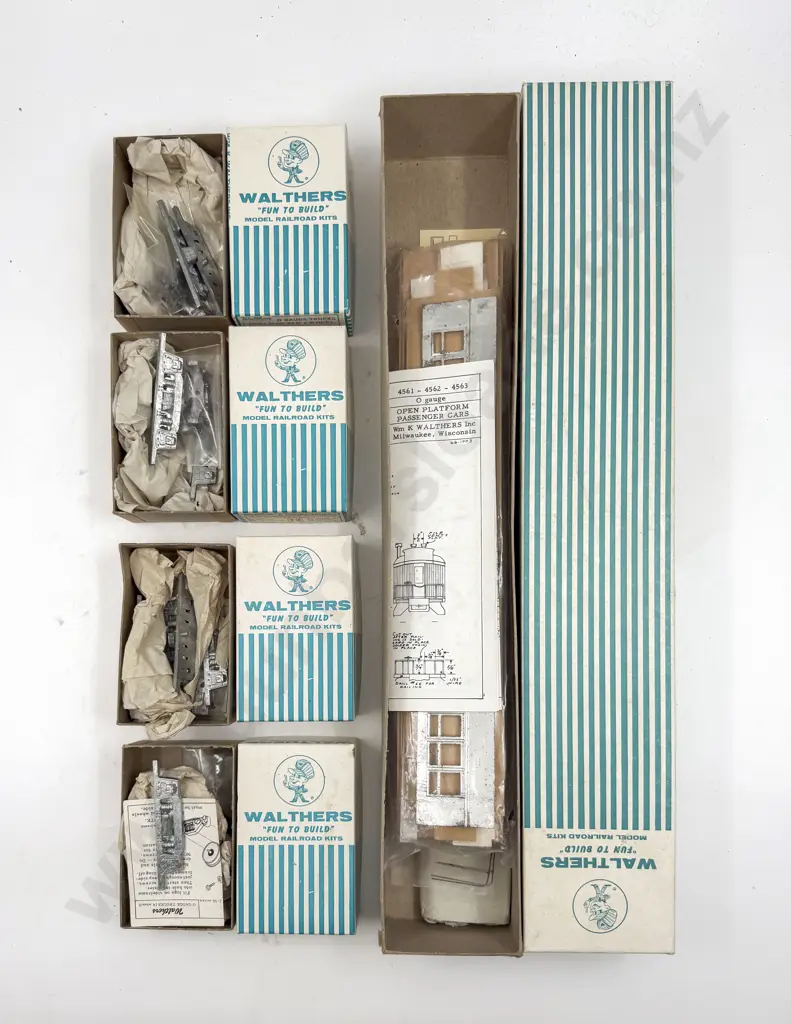 Walters O Gauge 4563 Coach Kit with Pullman Std 4 Wheel Sets x 4 Image 1++
