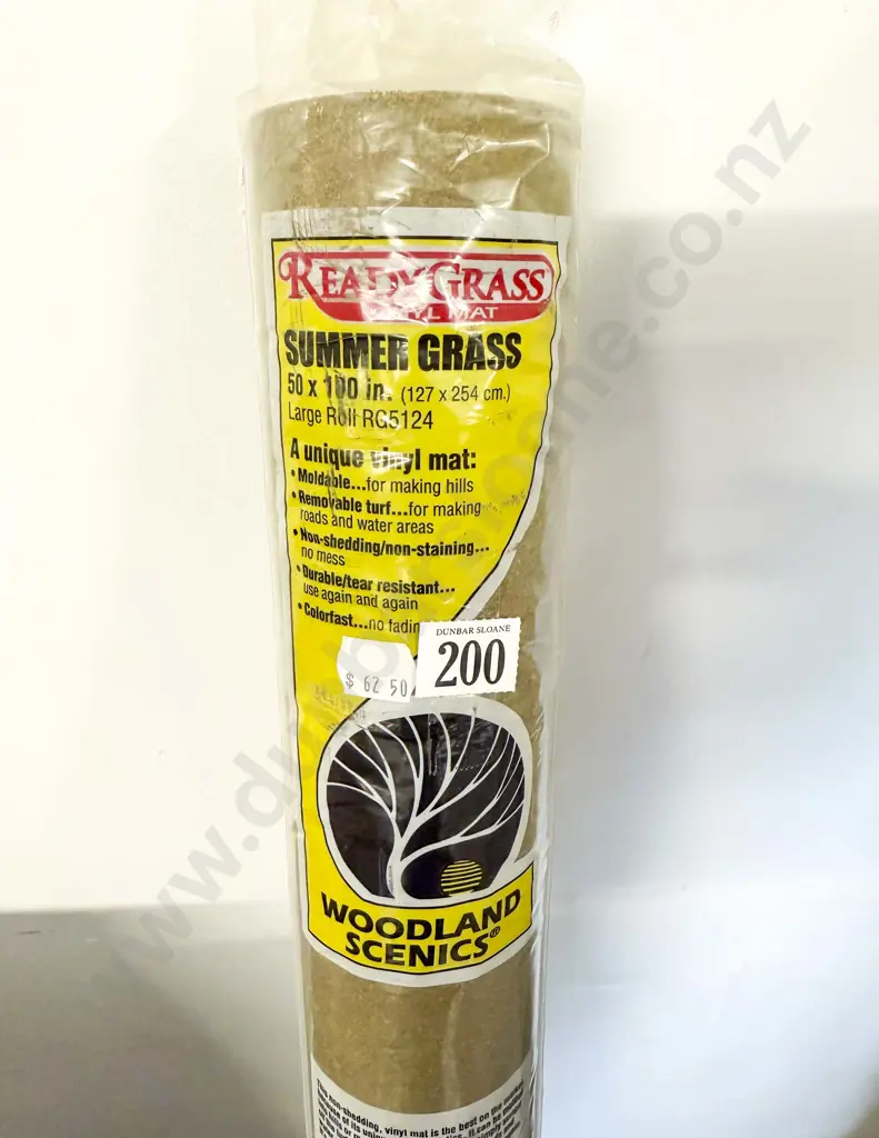 Woodland Series Summer Grass Vinyl Mat Image 1++