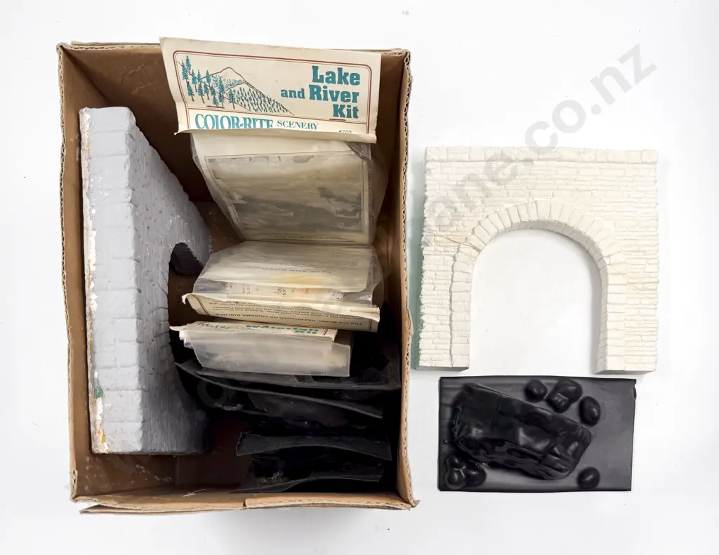 O Gauge Railway Eight Rubber Rock Face Moulds Image 1++