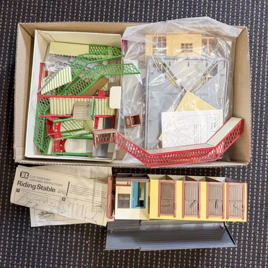 O Gauge Lineside Building KIts