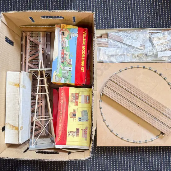 O Gauge Lineside Accessories