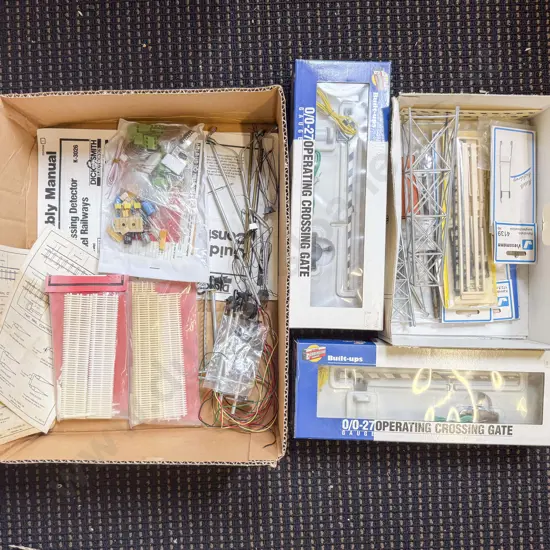 O Gauge Lineside Accessories