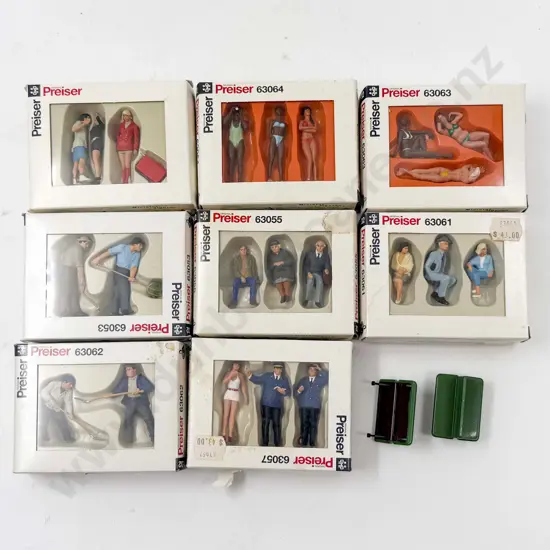 Preiser 1:32 Scale Railway Figures 8 packs of three figures