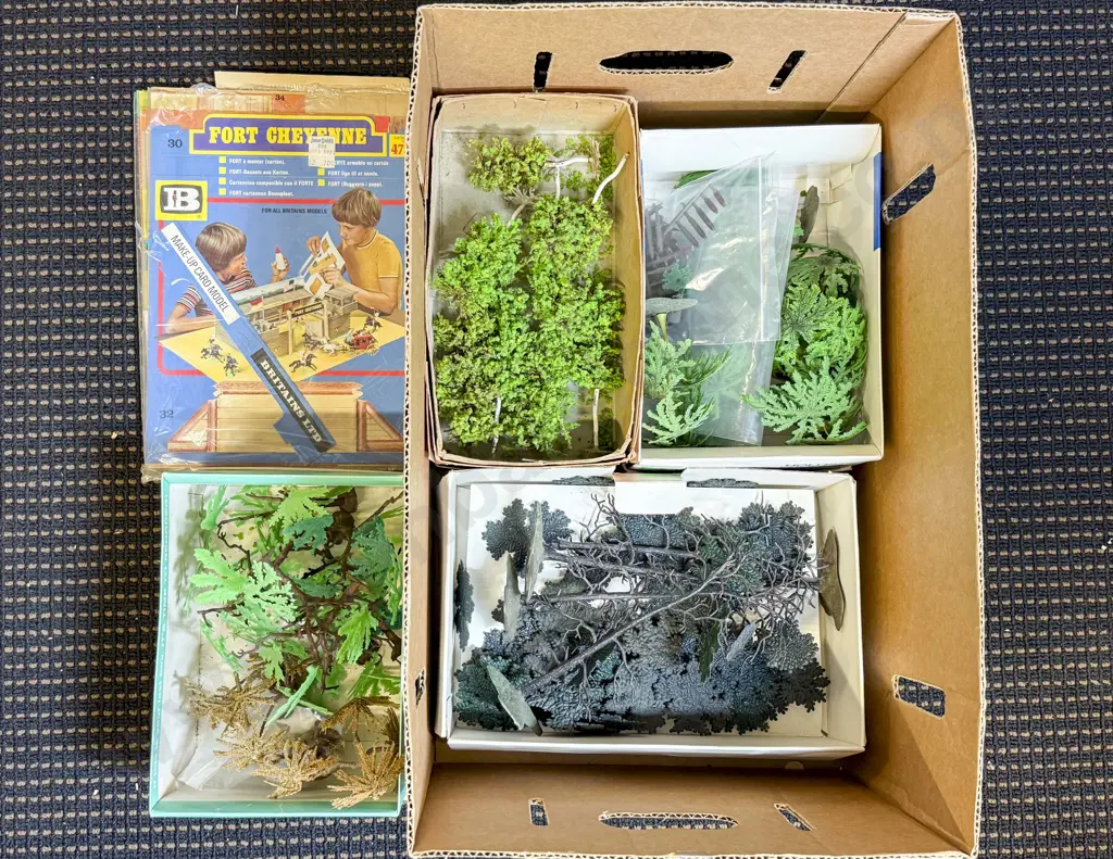 Britains Large Collection of the Garden Series Image 1++