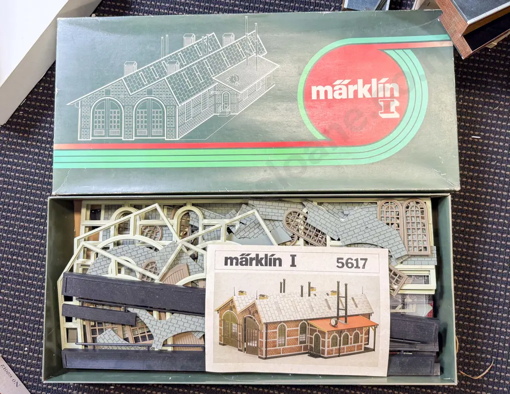 Marklin 1 Gauge 5617 Locomotive Shed Kit Image 1++