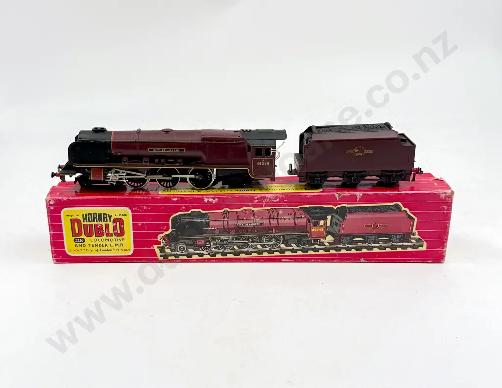 Hornby Dublo HO Gauge 2226 Boxed Locomotive and Tender LMR City of London Image 1++