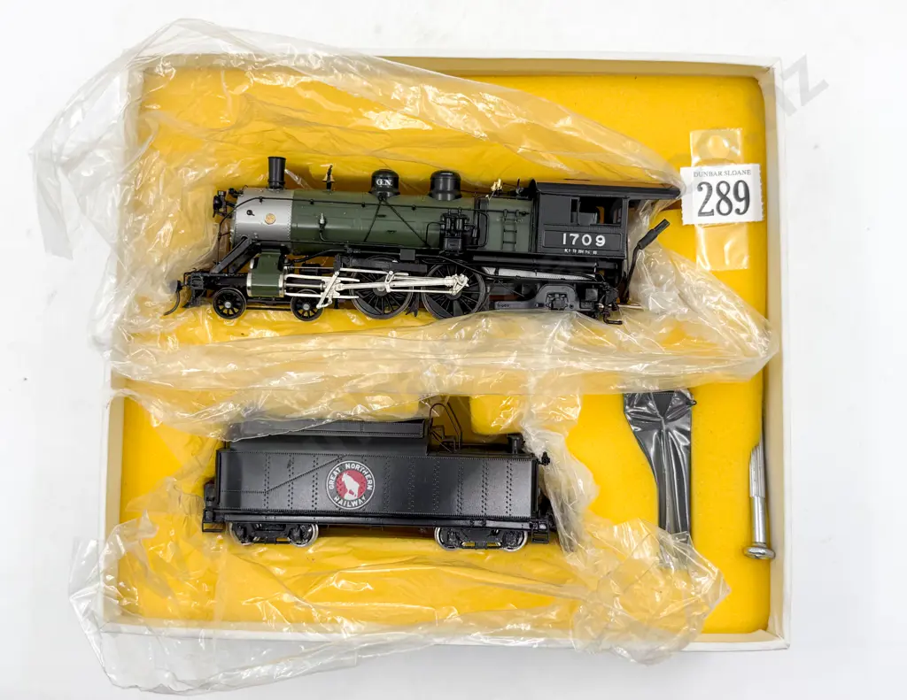 Oriental Ltd By Samhongsa All Brass Construction Great Northern 4-4-2 K-1 Locomotive & Tender Image 1++